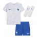 Frankrijk Benjamin Pavard #2 Babykleding Uitshirt Kinderen WK 2022 Korte Mouwen (+ korte broeken)